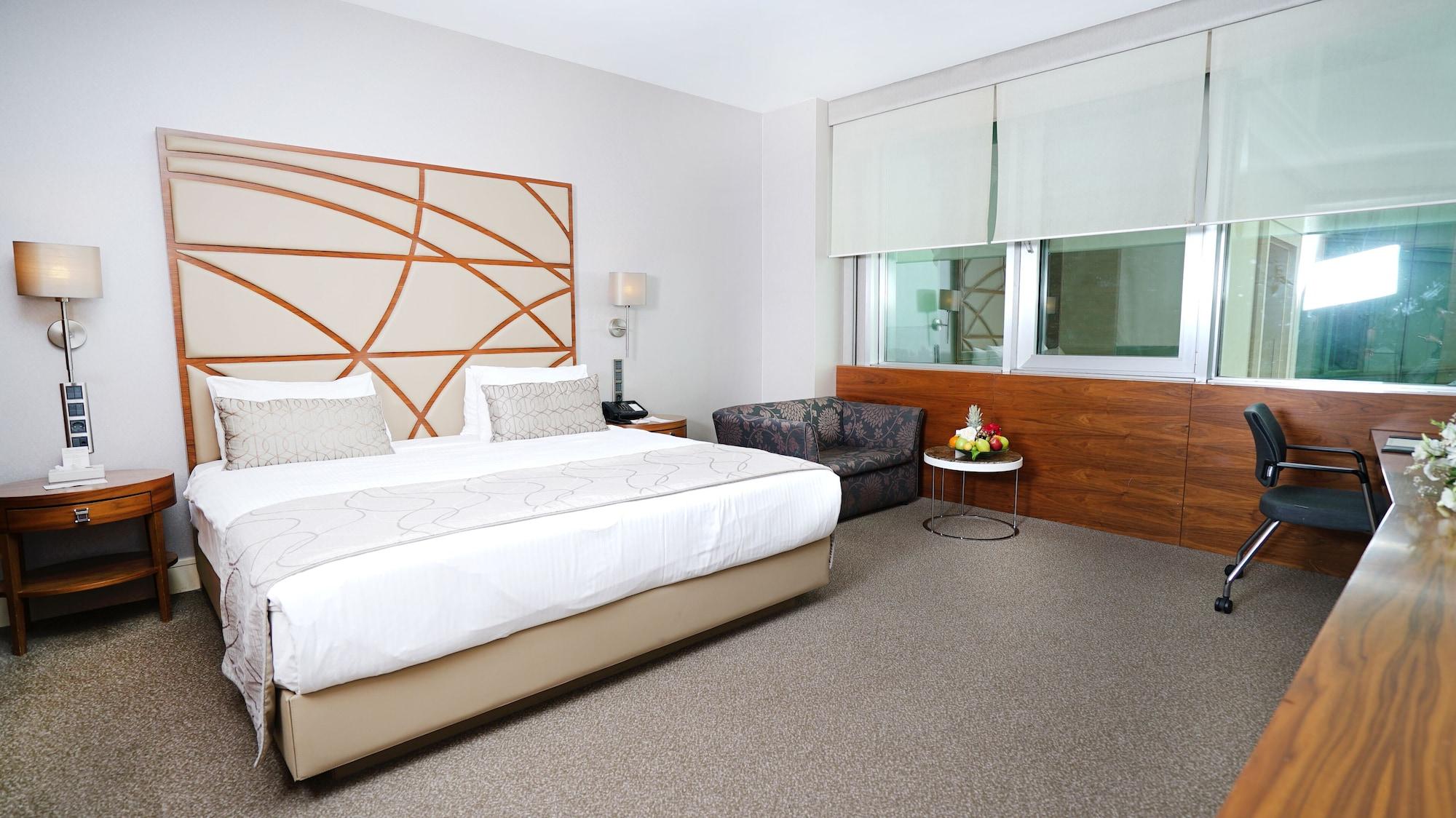 Cevahir Hotel Istanbul Asia Zewnętrze zdjęcie A room at the hotel