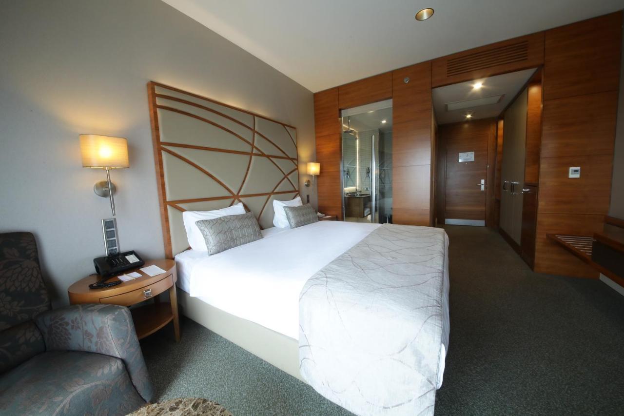 Cevahir Hotel Istanbul Asia Zewnętrze zdjęcie A room at the hotel